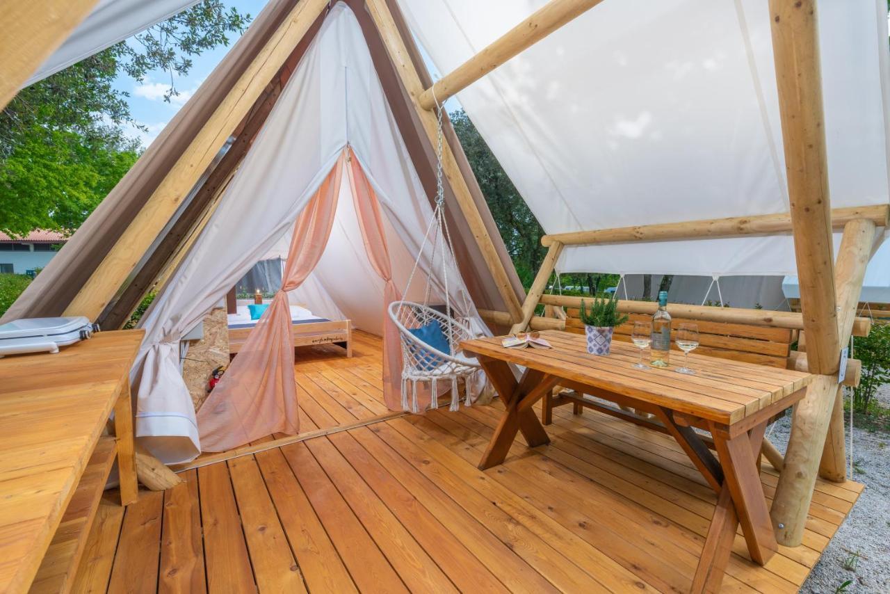 Eco Glamping- Fkk Nudist Camping Solaris Porec Exterior photo