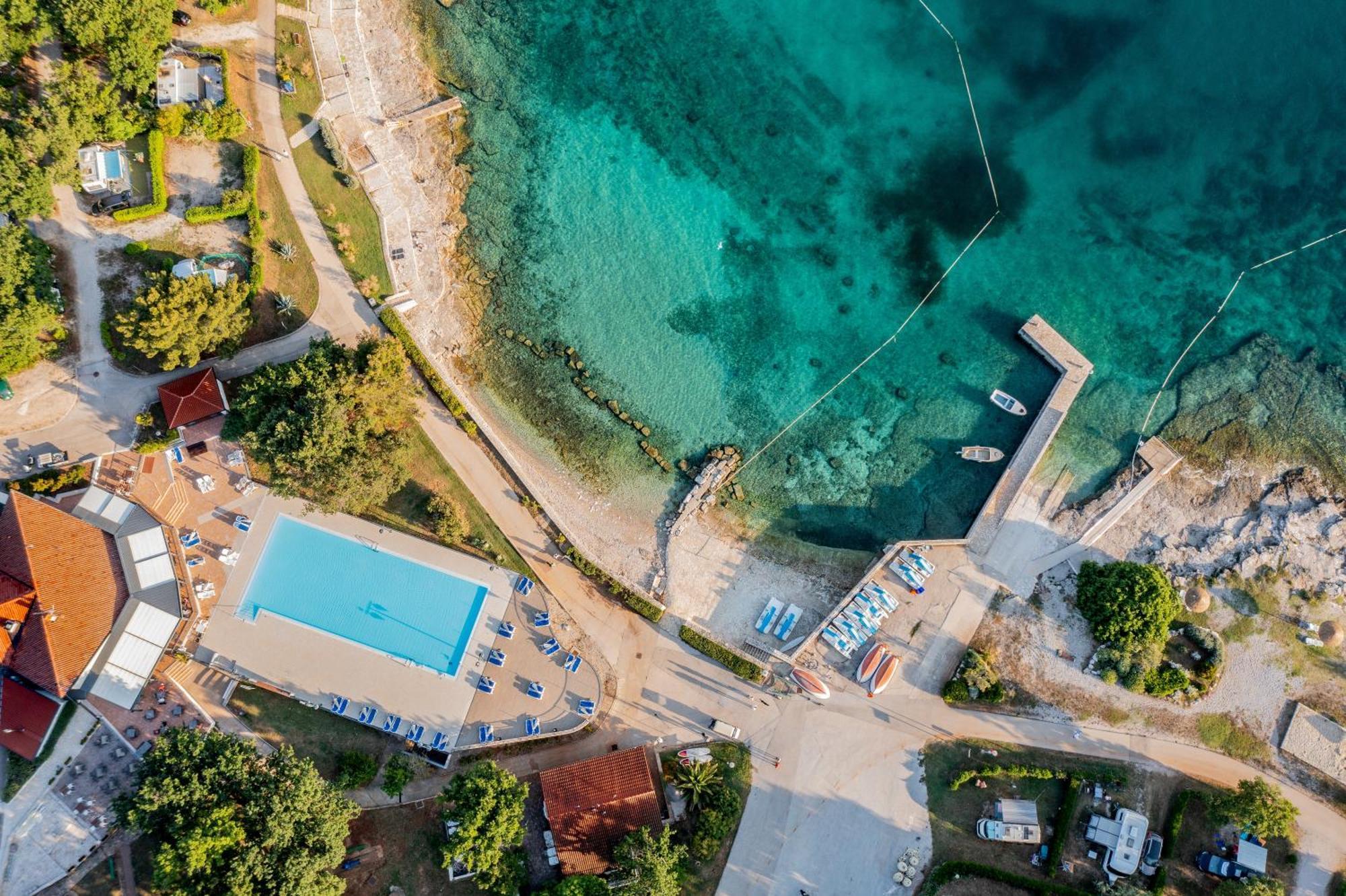 Eco Glamping- Fkk Nudist Camping Solaris Porec Exterior photo